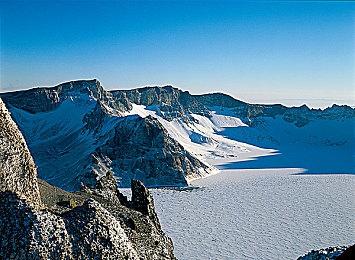 东方Project第18.5作 《恋弹者们的黑集市》现已正式发售